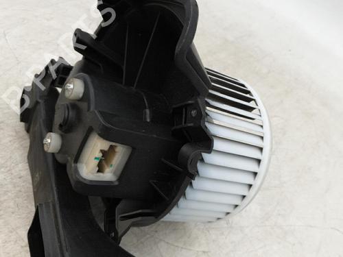 Gebläsemotor für FIAT PUNTO EVO (199_) 1.3 D Multijet (199AXC1A, 199BXC1A, 199AXT1A, 199BXT1A) (75 hp) 25842258