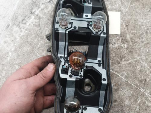 lamp-holder-opel-corsa-d-s07-2006-2007-2008-2009-2010-2011-2012-2013-2014-2015-32991940 main image