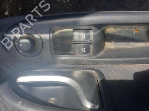Venstre fortil elrude kontakt RENAULT CLIO II (BB_, CB_) 1.2 16V (BB05, BB0W, BB11, BB27, BB2T, BB2U, BB2V, CB05,... (75 hp) 28707613