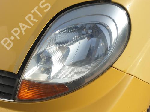 Left headlight RENAULT TRAFIC II Van (FL) 2.5 dCi 145 (FL0J) | BP26573723C28 