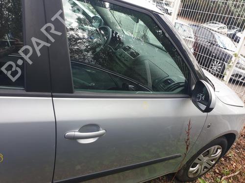 Used Right front door Right front door 39044068 39044068