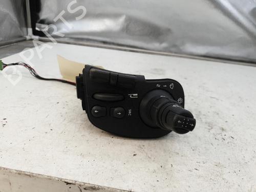 steering-column-stalk-renault-grand-scenic-ii-jm01_-19-dci-jm14-7701069597-2004-2005-2006-2007-2008-2009-22867698 main image