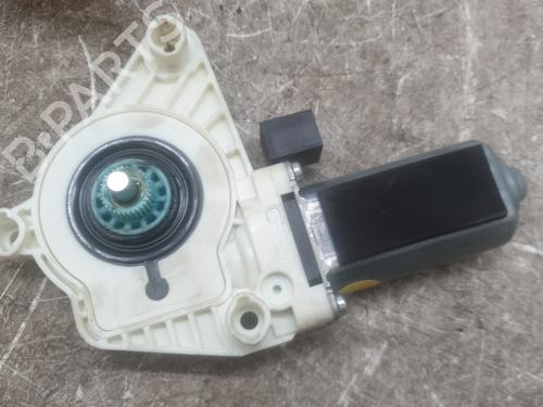 Right front window motor AUDI Q5 (8RB) | BP33890176E20 - Image 3
