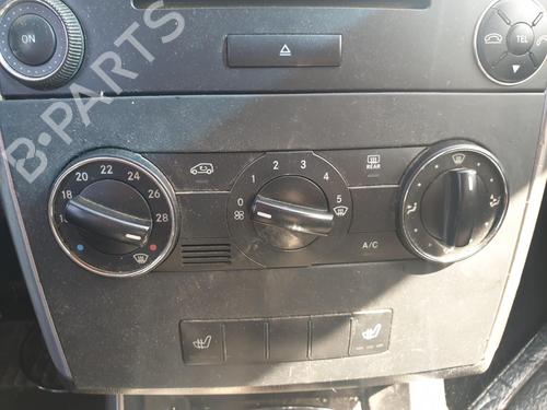 Used Climate control Climate control 38252898 38252898