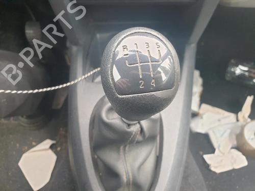 Used Gear lever RENAULT CLIO II (BB_, CB_) 1.2 16V (BB05, BB0W, BB11, BB27, BB2T, BB2U, BB2V, CB05,... (75 hp) 28113173