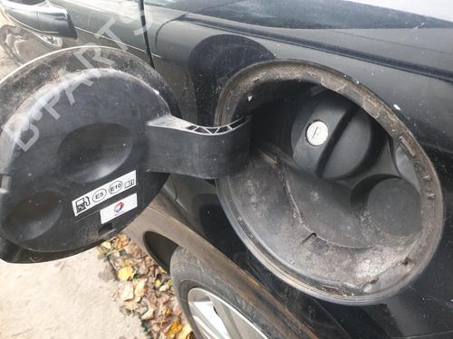 Fuel flap PEUGEOT 208 I (CA_, CC_) 1.2 VTI 82 | BP30156064C131 