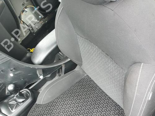 Left front seat CITROËN C3 II (SC_) 1.4 HDi 70 (SC8HZC, SC8HR0, SC8HP4) | BP32003337C15