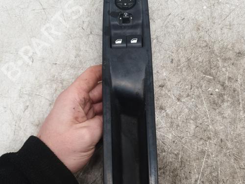Used Left front window switch CITROËN JUMPY III Van (V_) 1.6 BlueHDi 95 (95 hp) 30961119