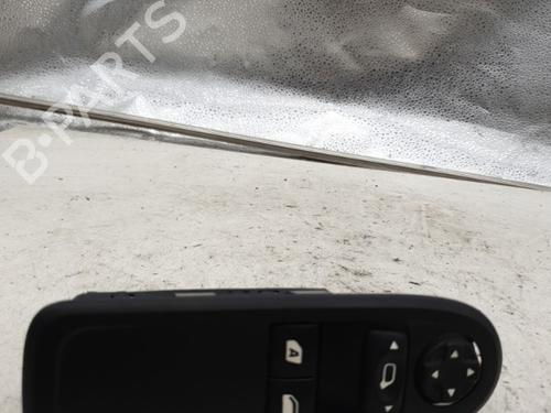 Used Left front window switch CITROËN C3 II (SC_) 1.4 HDi 70 (SC8HZC, SC8HR0, SC8HP4) (68 hp) 22884249