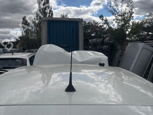 Antenne/Base RENAULT MEGANE IV Hatchback (B9A/M/N_) 1.5 Blue dCi 95 (B9A2, B9A6) | BP39012819C140 - Image 2