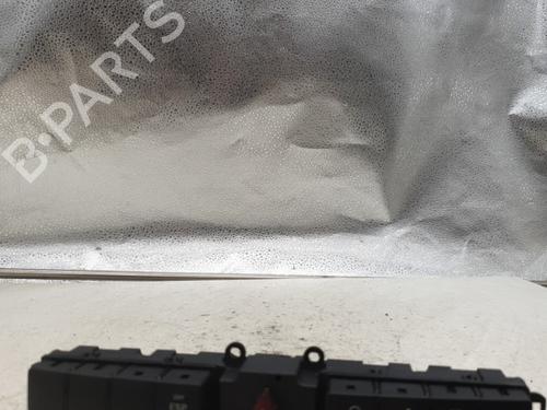 Used Warning switch Warning switch MERCEDES-BENZ C-CLASS (W203) C 180 Kompressor (203.046) (143 hp) 22867176 22867176