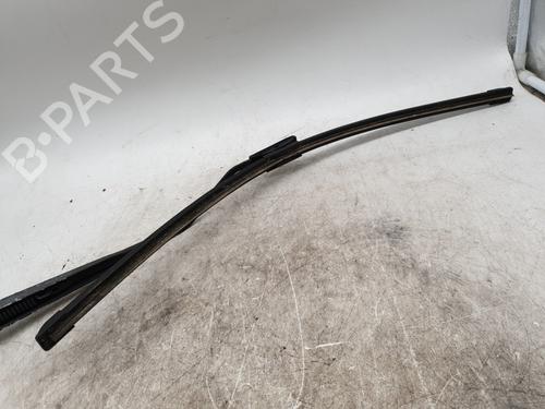front-windshield-wiper-arm-renault-clio-iv-bh_-2012-2013-2014-2015-2016-2017-2018-2019-2020-2021-31182387 main image