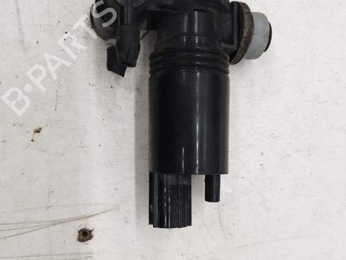 Used Washer pump FORD FIESTA VI (CB1, CCN) 1.6 TDCi (95 hp) 22893129