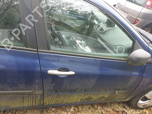 Used Right front door RENAULT CLIO III (BR0/1, CR0/1) 1.5 dCi (C/BR0G, C/BR1G) (68 hp) 32370943