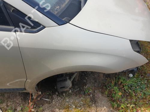 Used Right front fenders Right front fenders 37500914 37500914