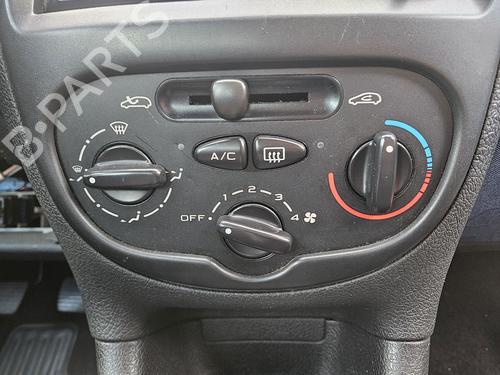 AC Styreenhet / Manøvreringsenhet PEUGEOT 206 Hatchback (2A/C) 1.9 D (69 hp) 30575943