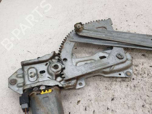 Used Front right window mechanism Front right window mechanism PEUGEOT 205 II (20A/C) 1.7 Diesel (60 hp) 22873946 22873946