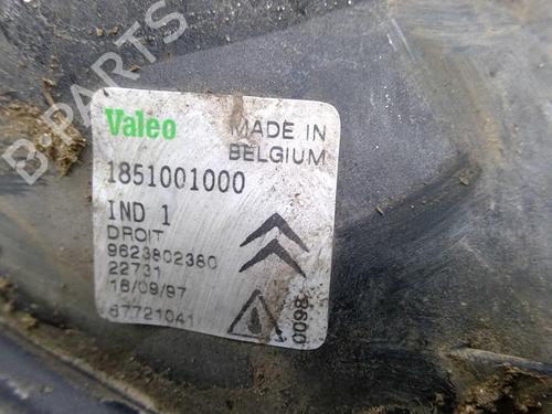 Used Right front fog light CITROËN XSARA (N1) 1.9 D (68 hp) 24421434