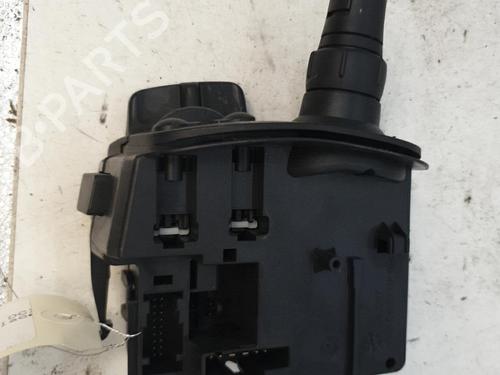 Used Steering column stalk Steering column stalk RENAULT CLIO III (BR0/1, CR0/1) 1.5 dCi (BR17, CR17) (86 hp) 22868039 22868039