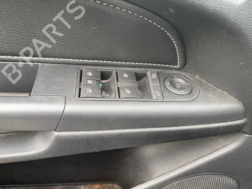 Left front window switch OPEL ASTRA H TwinTop (A04) 1.9 CDTi (L67) | BP39429257I27 - Image 2