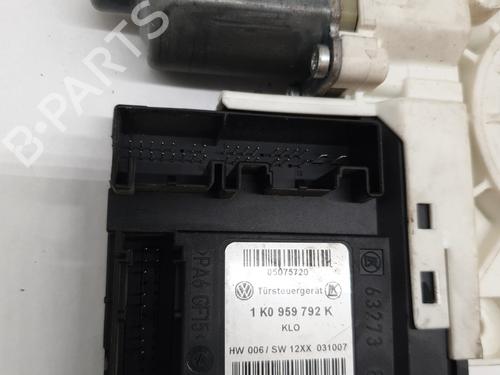 Right front window motor VW GOLF V (1K1) 2.0 TDI 16V 4motion | BP26395479E20 