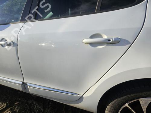 left-rear-door-renault-megane-iii-hatchback-bz01_-b3_-2008-30762567 main image