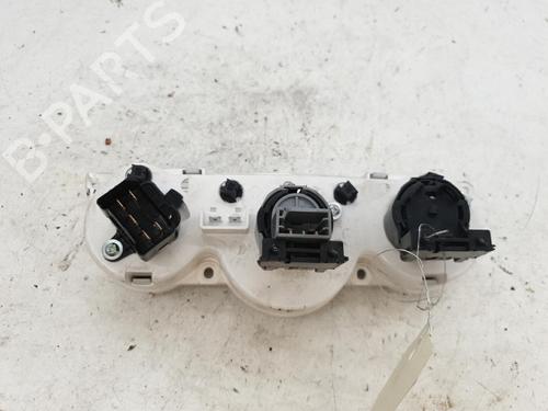 Used Climate control FORD FOCUS I (DAW, DBW) 1.8 Turbo DI / TDDi (90 hp) 22867718