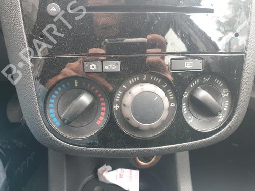 Used Climate control Climate control OPEL CORSA D (S07) 1.3 CDTI (L08, L68) (90 hp) 28131706 28131706