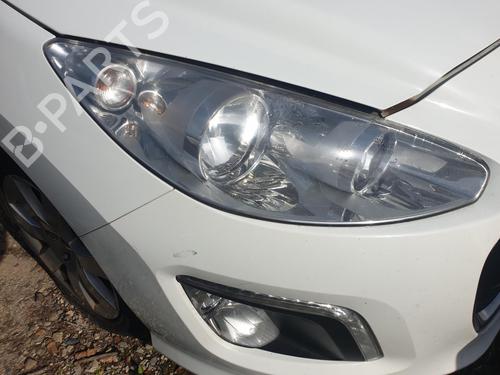 Used Right headlight Right headlight PEUGEOT 308 I (4A_, 4C_) 1.6 HDi (112 hp) 35789202 35789202