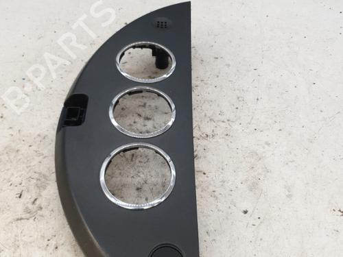 Used Middle console Middle console NISSAN NOTE (E11, NE11) 1.5 dCi (86 hp) 22866862 22866862