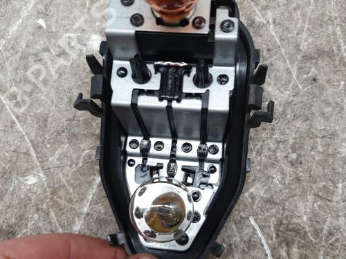 Used Lamp holder Lamp holder RENAULT CLIO IV (BH_) 1.5 dCi 75 (75 hp) 33571432 33571432