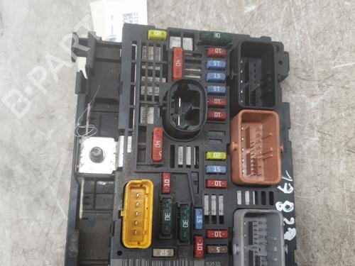 Used Fuse box CITROËN BERLINGO Box Body/MPV (B9) 1.6 HDi / BlueHDi 75 (75 hp) 31376597
