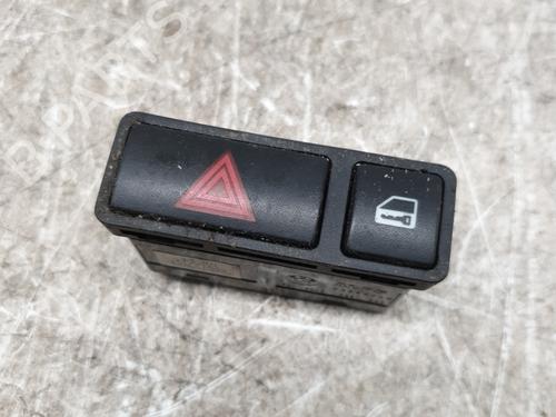 Bouton de warning BMW 3 Coupe (E46) 320 Ci (150 hp) 31216702
