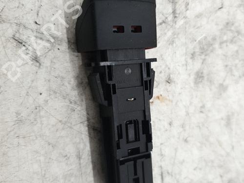 Warning switch MAZDA 2 (DE_, DH_) 1.3 (DE3FS) | BP22878955I22 - Image 3