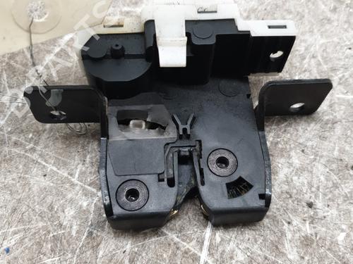 Used Tailgate lock Tailgate lock RENAULT CLIO III (BR0/1, CR0/1) 1.5 dCi (BR17, CR17) (86 hp) 33631399 33631399