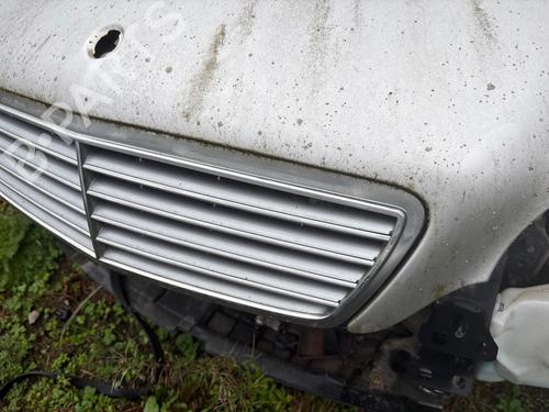 grille-mercedes-benz-c-class-w203-2000-2001-2002-2003-2004-2005-2006-2007-39561683 main image