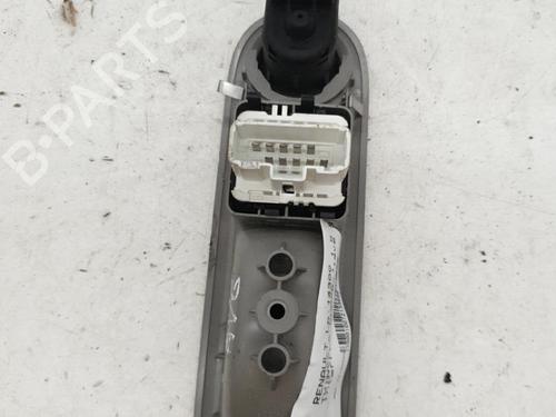 Used Left front window switch Left front window switch RENAULT TWINGO II (CN0_) 1.5 dCi (CN0E) (64 hp) 22868000 22868000
