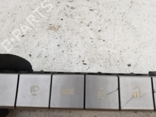 Used Switch Switch LANCIA YPSILON (843_) 1.3 JTD (843.AXD11, 843.AXD1A) (70 hp) 24181022 24181022