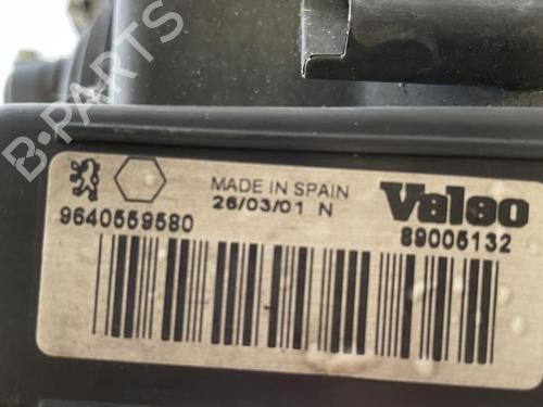 Used Left headlight Left headlight PEUGEOT 206 Hatchback (2A/C) 1.9 D (69 hp) 22873373 22873373