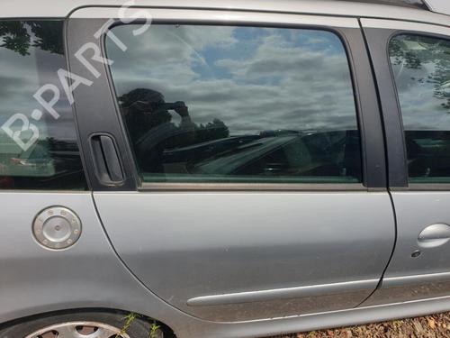 Used Right rear door PEUGEOT 206 SW (2E/K) 1.4 HDi (68 hp) 28035180