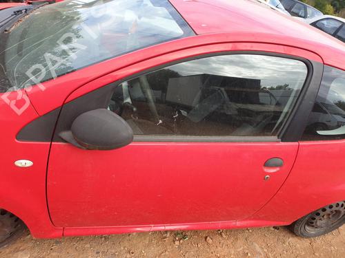 Used Left front door Left front door 38164678 38164678
