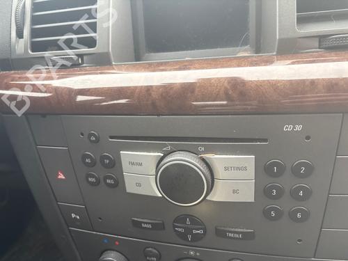 Used Radio Radio OPEL VECTRA C GTS (Z02) 1.9 CDTI (F68) (150 hp) 40444064 40444064