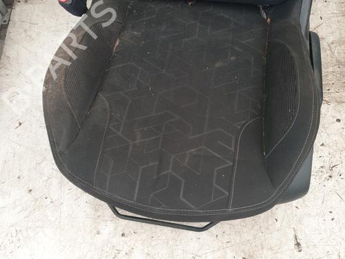 Used Left front seat Left front seat PEUGEOT 2008 I (CU_) 1.6 HDi (92 hp) 25740460 25740460