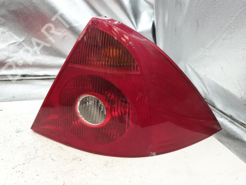 Used Right taillight FORD MONDEO III (B5Y) 2.0 16V DI / TDDi / TDCi (90 hp) 22867923
