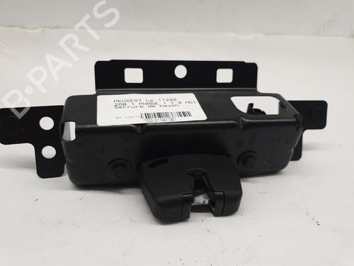 Used Tailgate lock PEUGEOT 208 I (CA_, CC_) 1.4 HDi (68 hp) 28000019