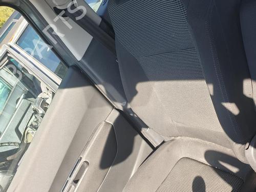 Used Right front seat PEUGEOT 5008 (0U_, 0E_) 1.6 HDi (110 hp) 29012771