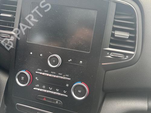 Used Radio Radio 39012857 39012857