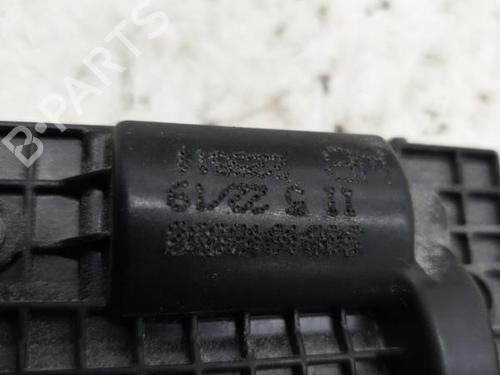 tailgate-lock-peugeot-2008-i-cu_-12-thp-110-puretech-110-9151487499-2013-22884041 main image