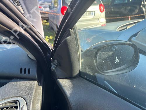 Used Right mirror Right mirror PEUGEOT 206 Hatchback (2A/C) 1.4 i (75 hp) 40016213 40016213