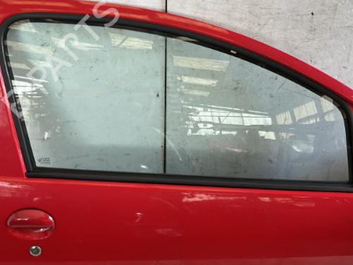 Used Right front door Right front door 22866871 22866871